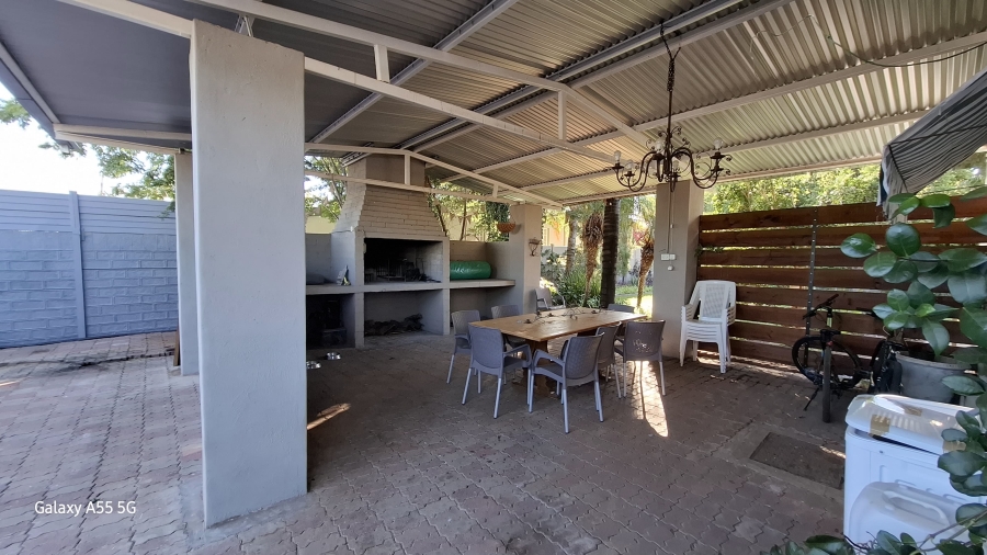 4 Bedroom Property for Sale in Middelpos Northern Cape